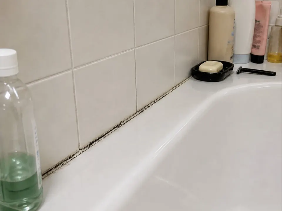 Tub ledge re-caulk before